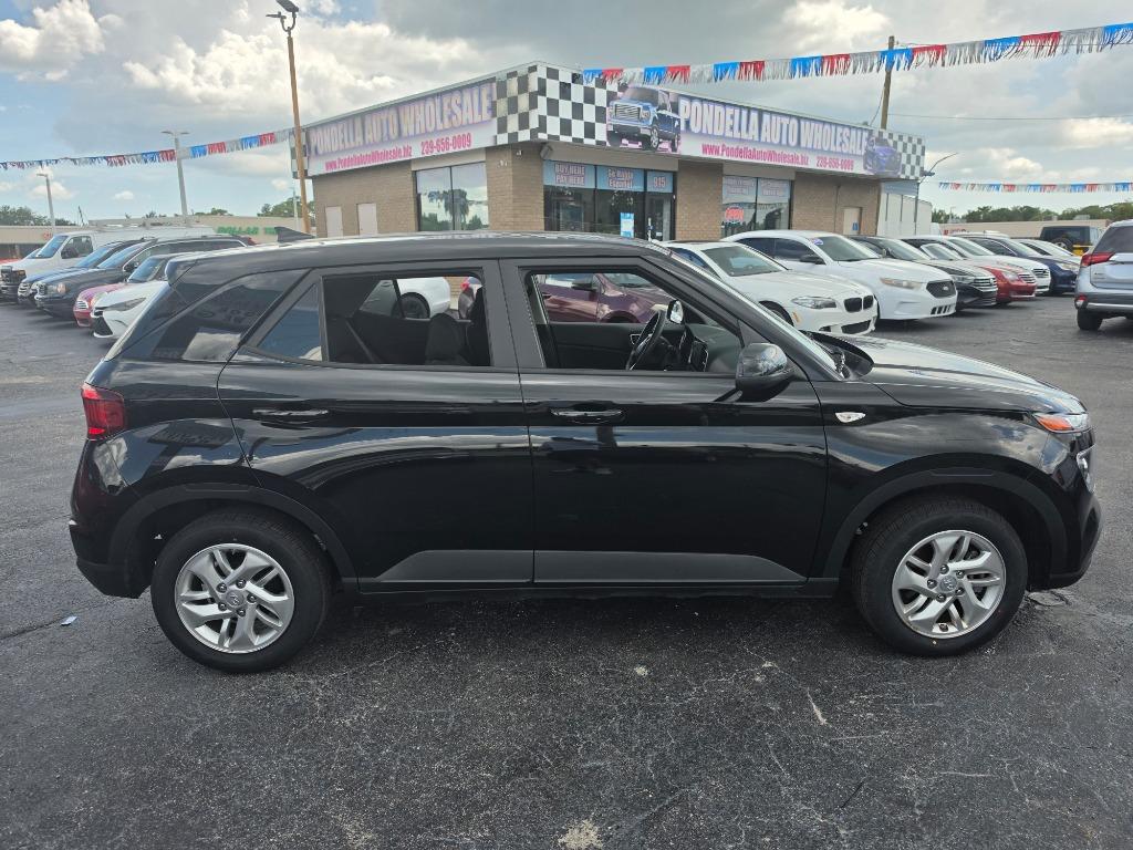 2021 Hyundai Venue - $9,999