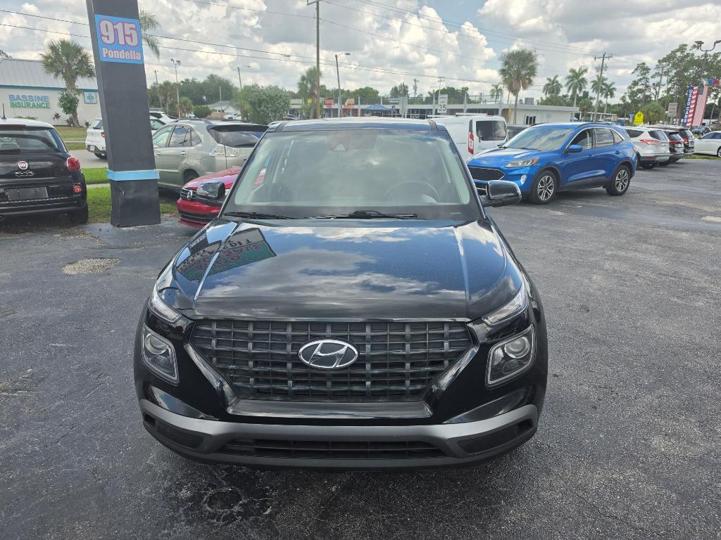 2021 Hyundai Venue - $9,999