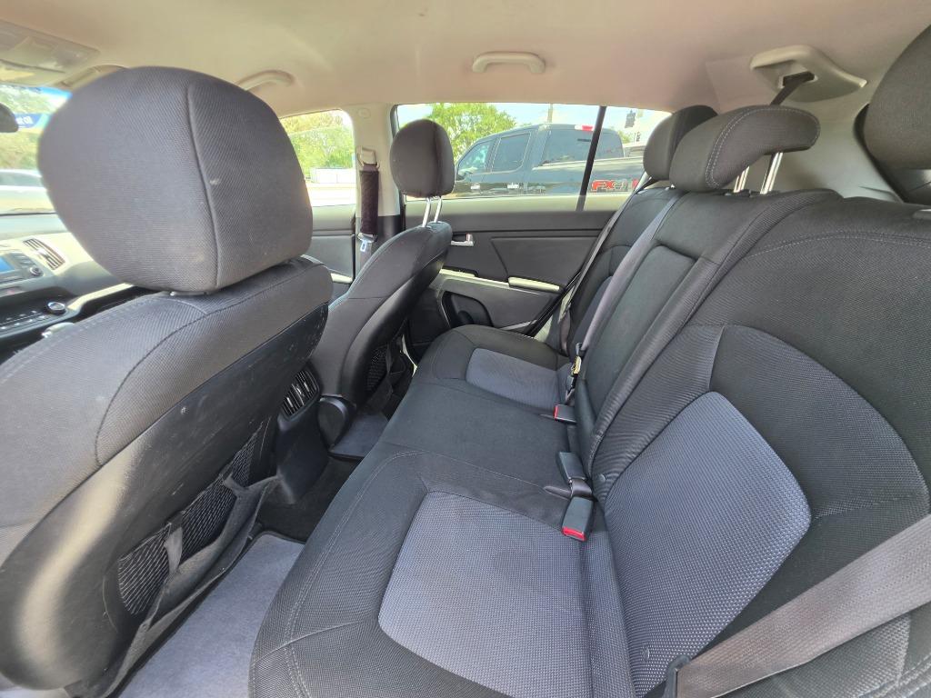 2015 Kia Sportage - $7,999