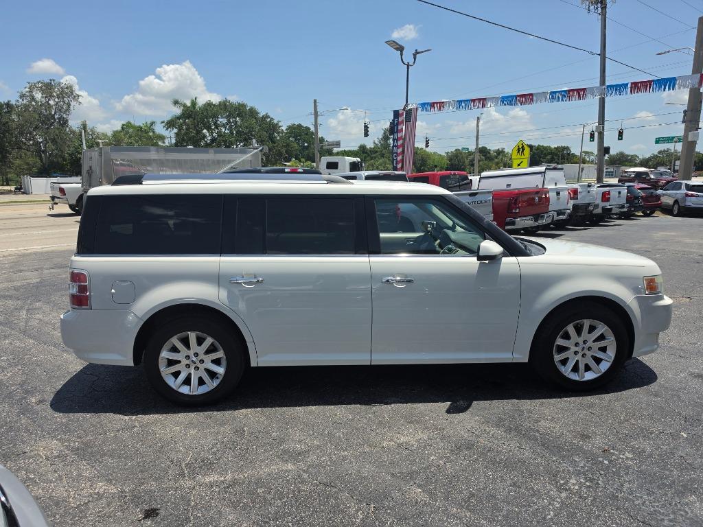 2012 Ford Flex - $3,999