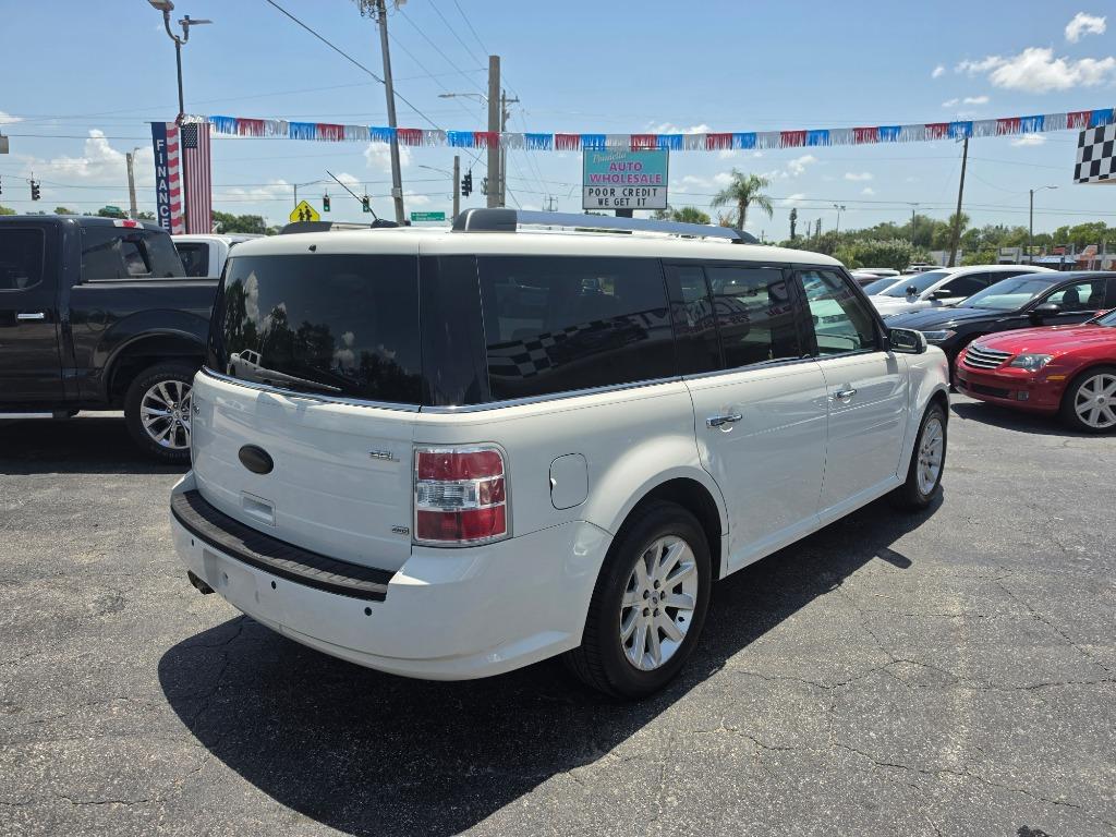 2012 Ford Flex - $3,999