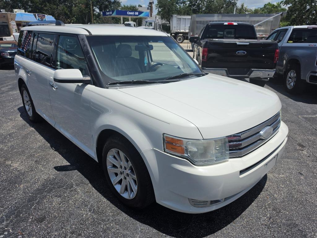 2012 Ford Flex - $3,999