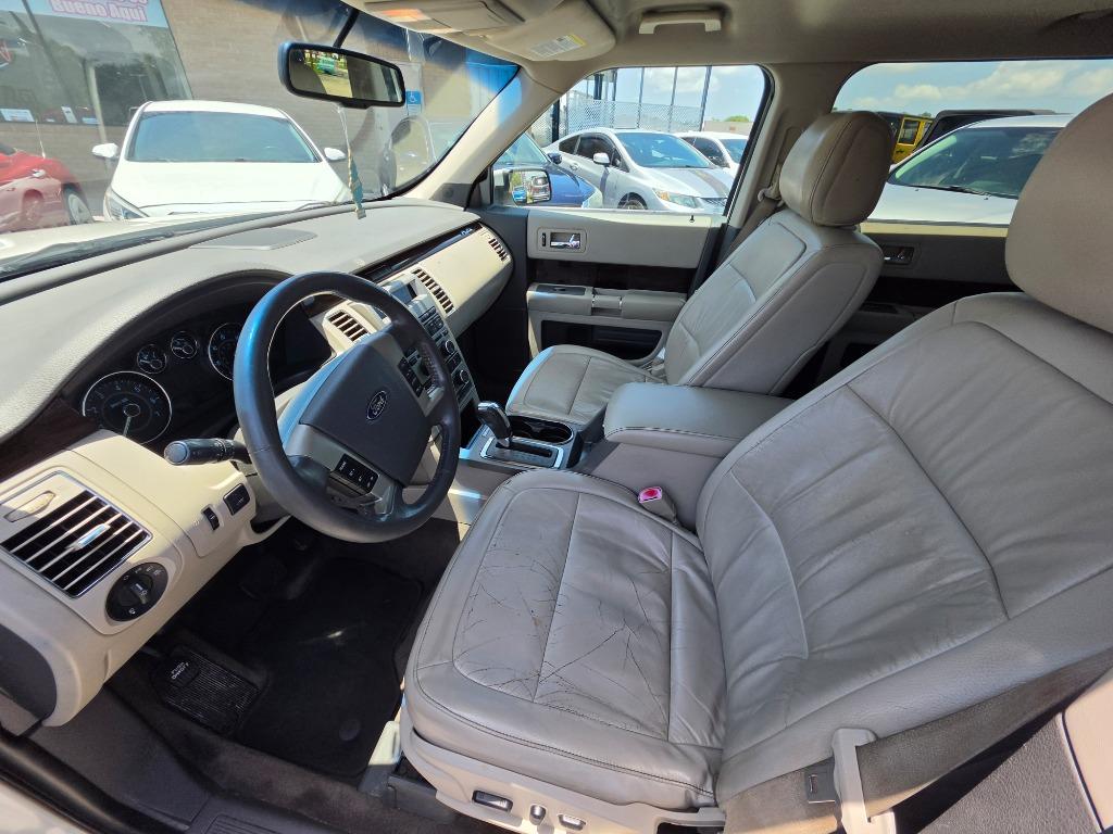 2012 Ford Flex - $3,999