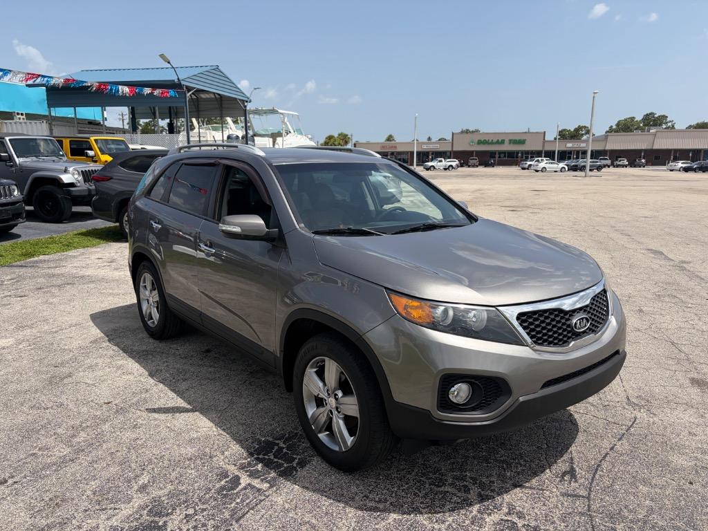 2013 Kia Sorento - $3,999