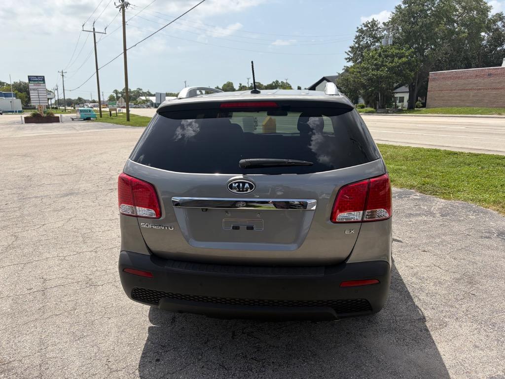 2013 Kia Sorento - $3,999