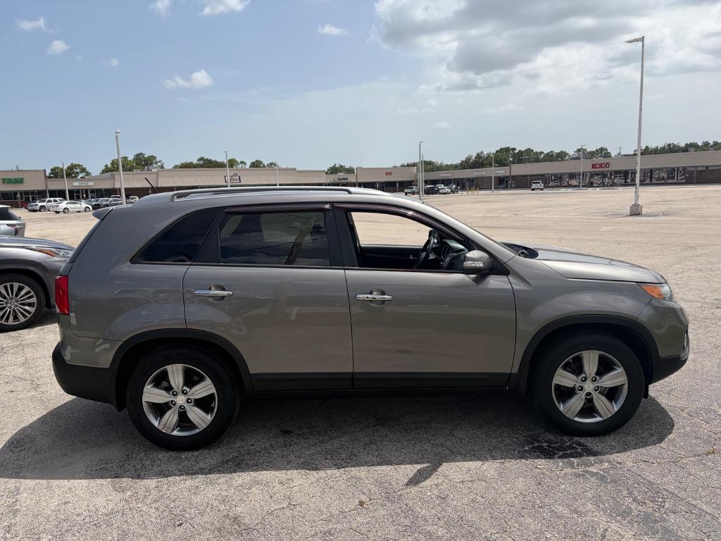 2013 Kia Sorento - $3,999