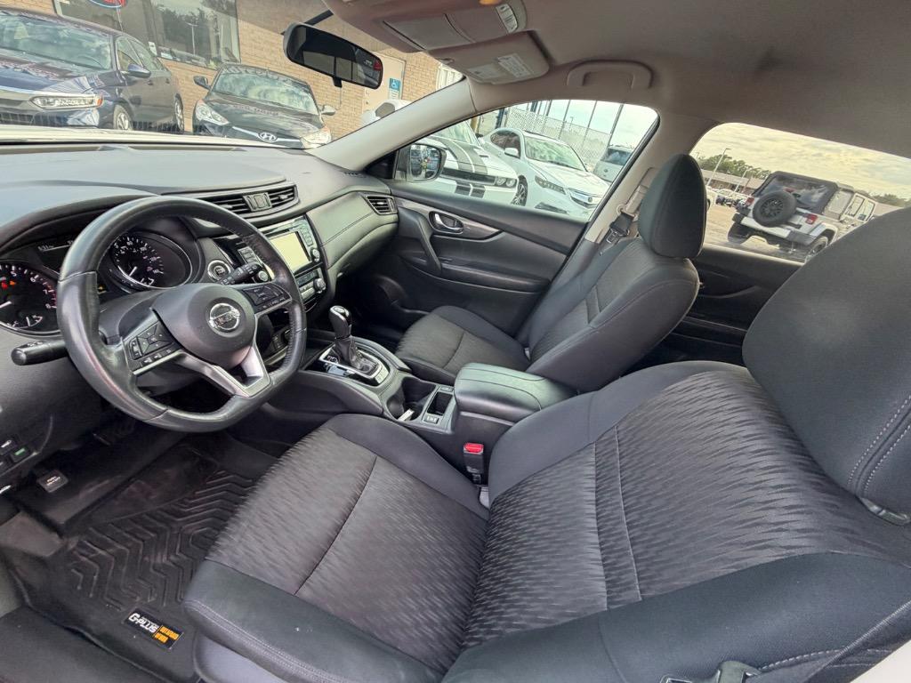 2017 Nissan Rogue - $7,999