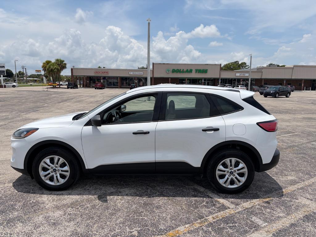 2021 Ford Escape - $13,000
