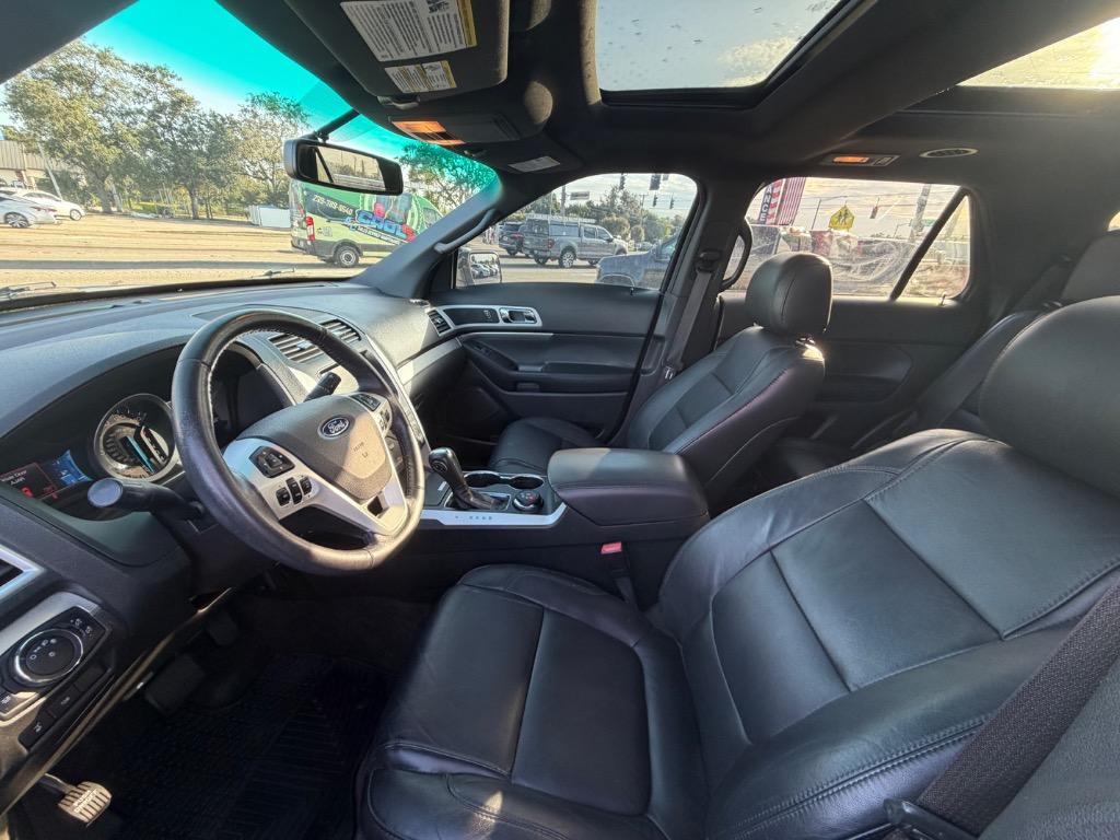 2015 Ford Explorer - $9,999