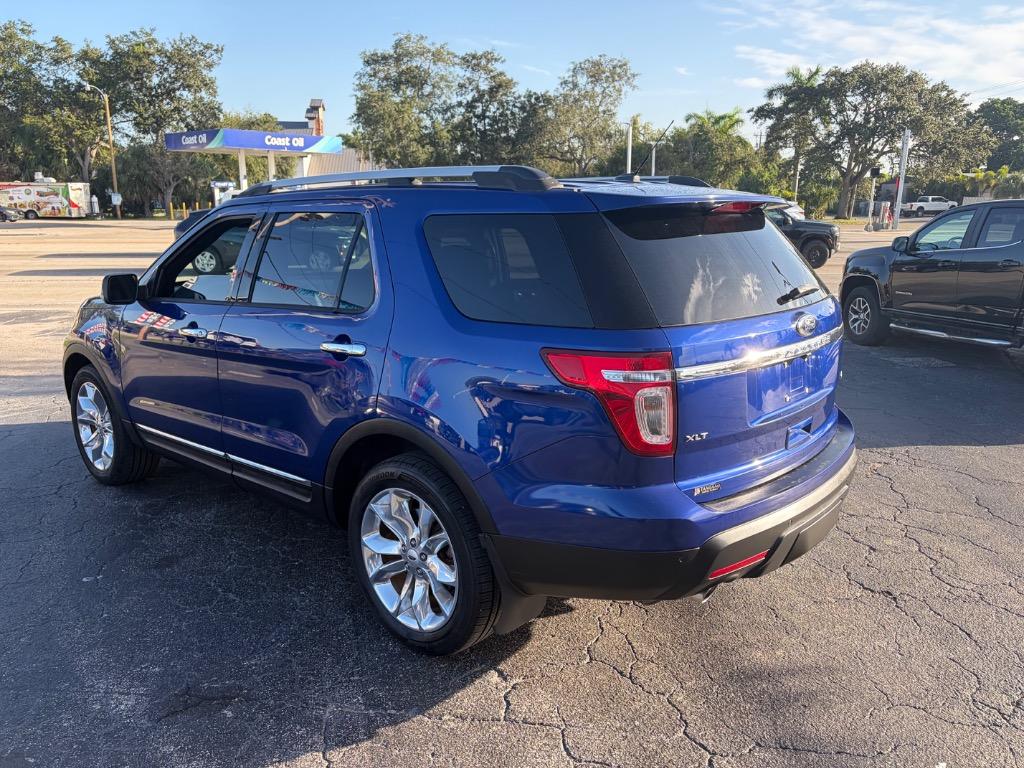 2015 Ford Explorer - $9,999