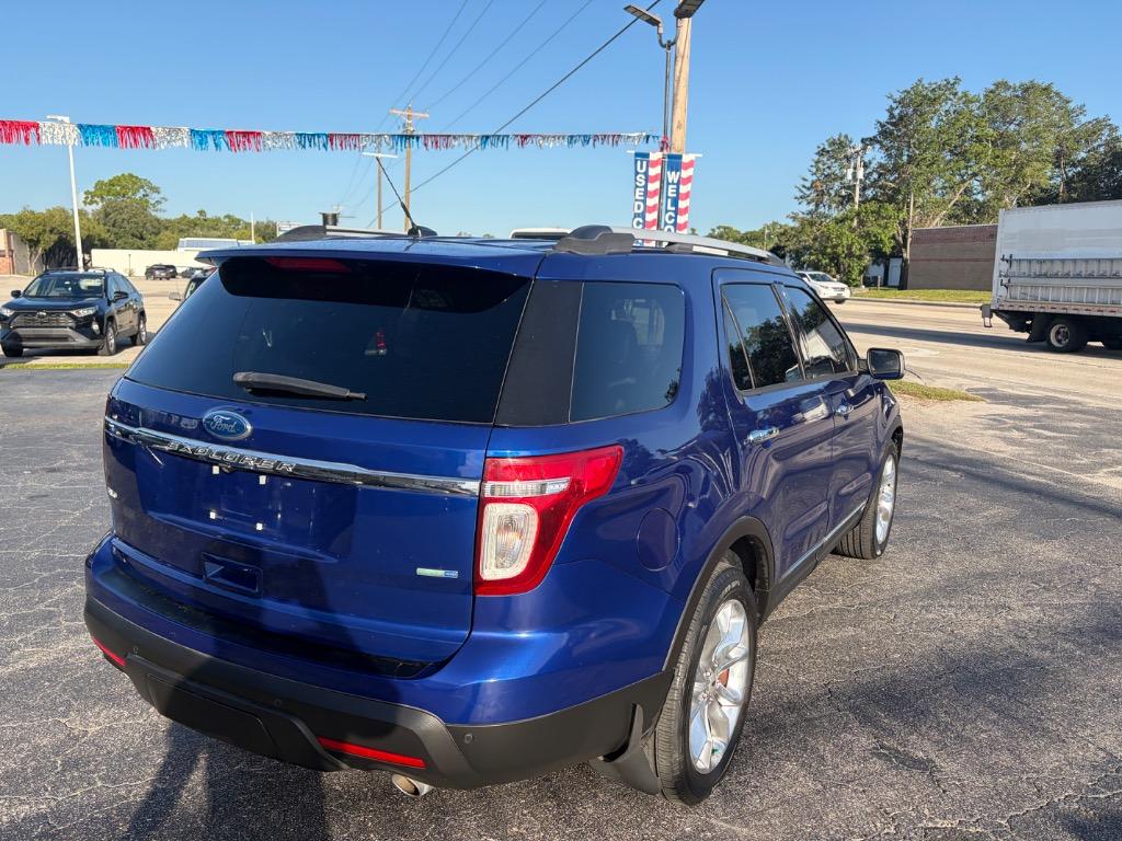 2015 Ford Explorer - $9,999