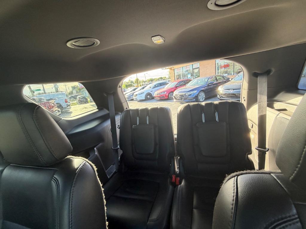 2015 Ford Explorer - $9,999