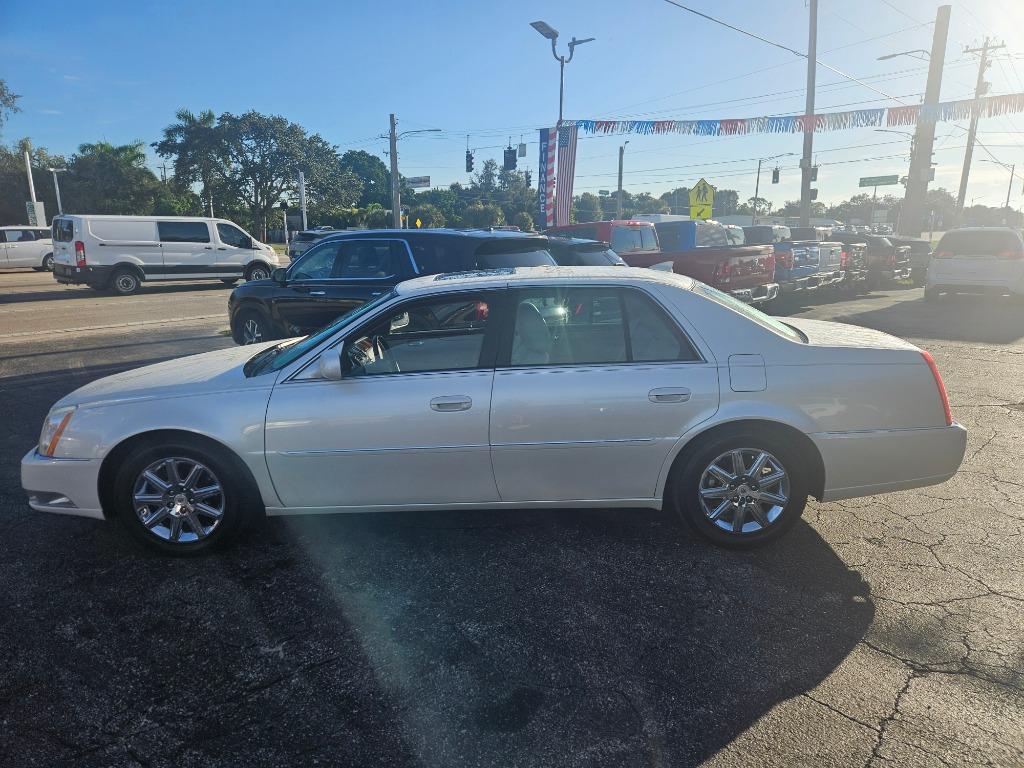 2011 Cadillac DTS - $5,999