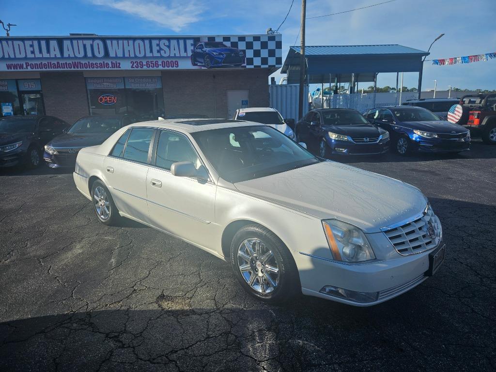 2011 Cadillac DTS - $5,999