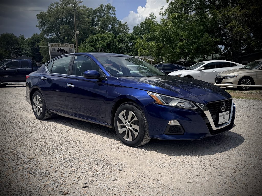 2020 Nissan Altima - $9,950