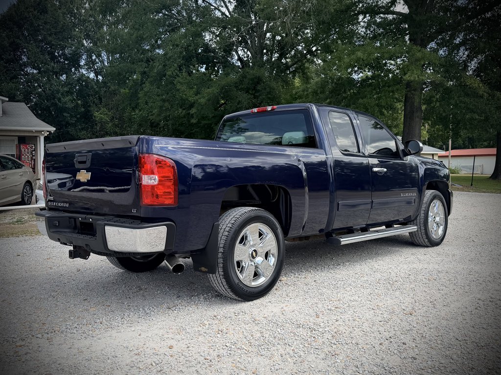 2010 Chevrolet Silverado - $11,450