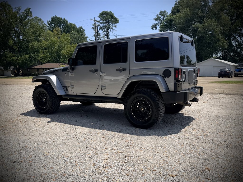 2015 Jeep Wrangler - $15,950