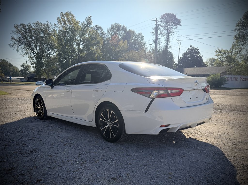 2018 Toyota Camry - $12,950