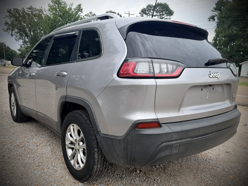 2019 Jeep Cherokee - $10,450