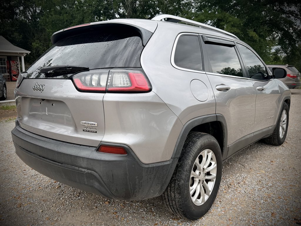 2019 Jeep Cherokee - $10,450