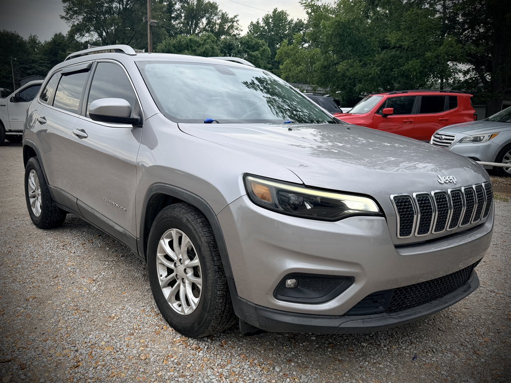 2019 Jeep Cherokee - $10,450