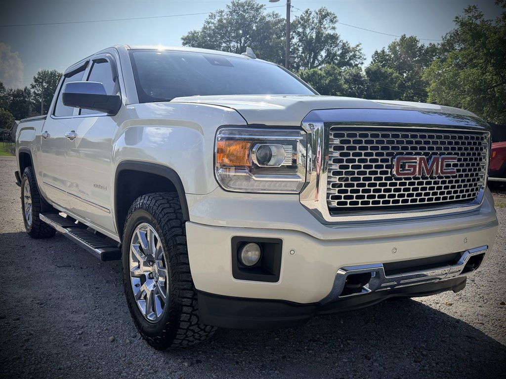 2015 GMC Sierra 1500 - $16,850