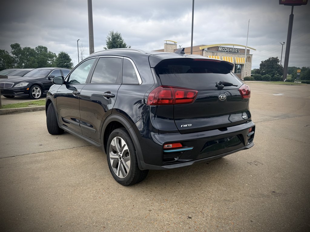 2021 Kia Niro - $12,950