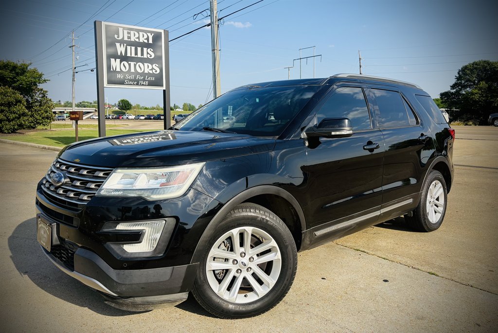 2016 Ford Explorer - $13,950