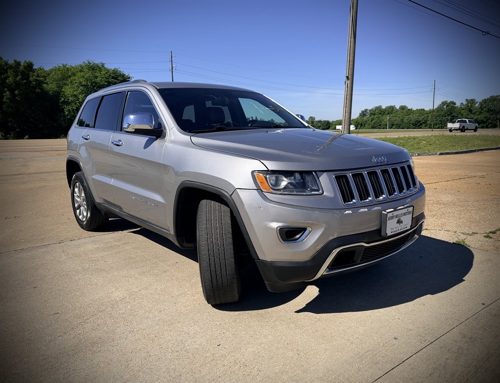 2015 Jeep Cherokee - $11,450