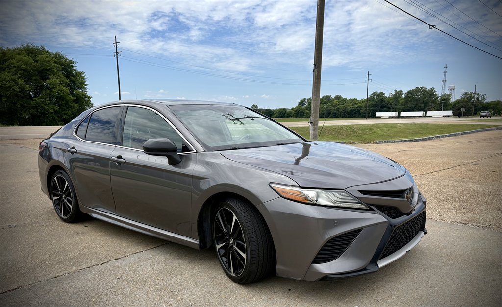 2018 Toyota Camry - $17,450