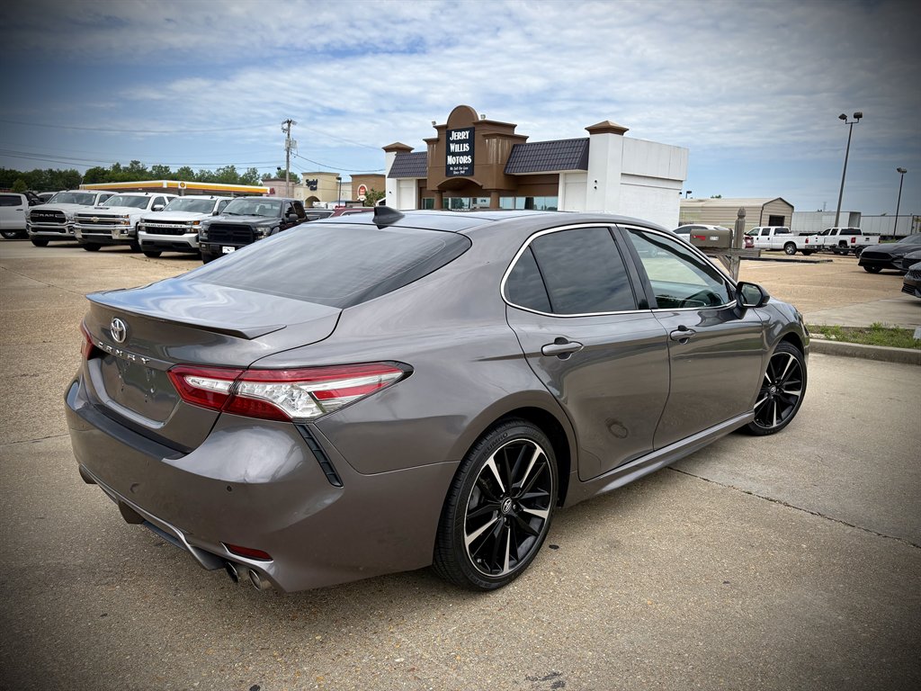 2018 Toyota Camry - $17,450