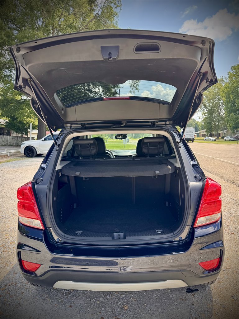 2022 Chevrolet Trax - $13,850