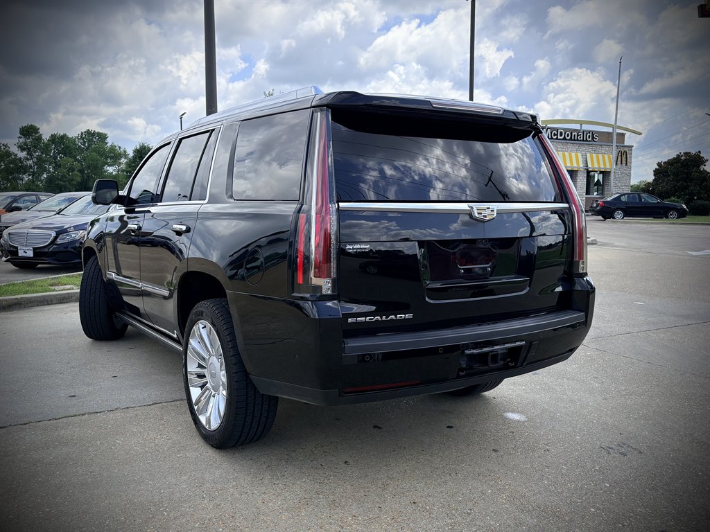 2017 Cadillac Escalade - $24,950