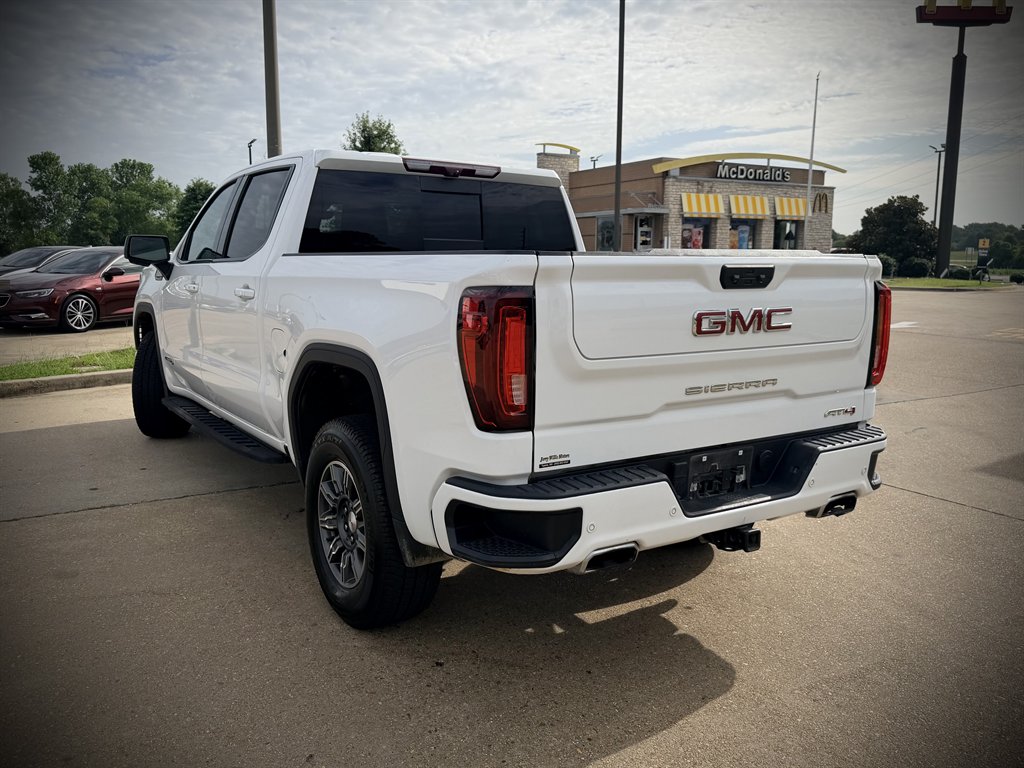 2024 GMC Sierra - $43,450