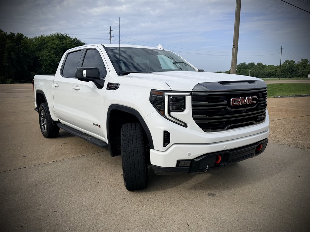 2024 GMC Sierra - $43,450