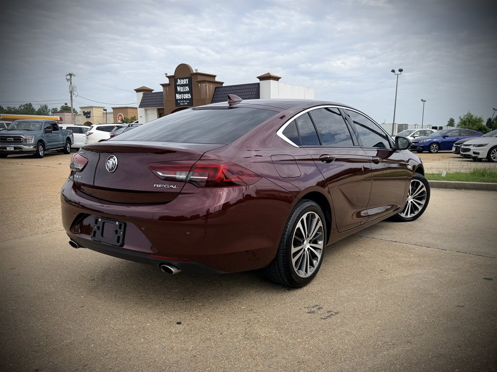 2018 Buick Regal - $13,450