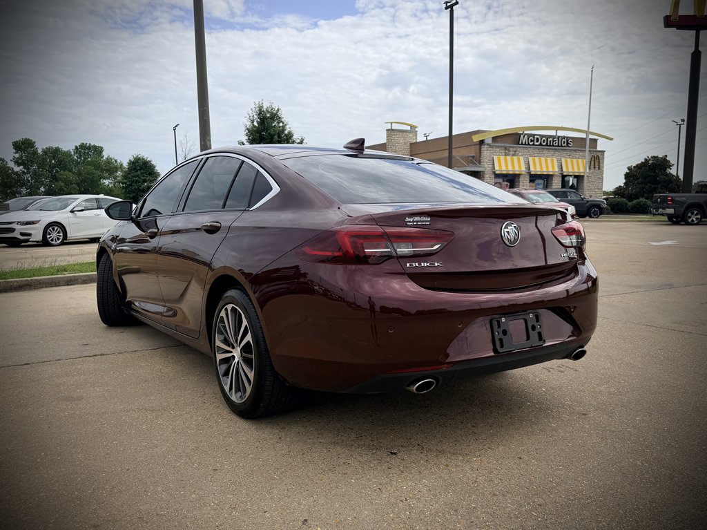 2018 Buick Regal - $13,450
