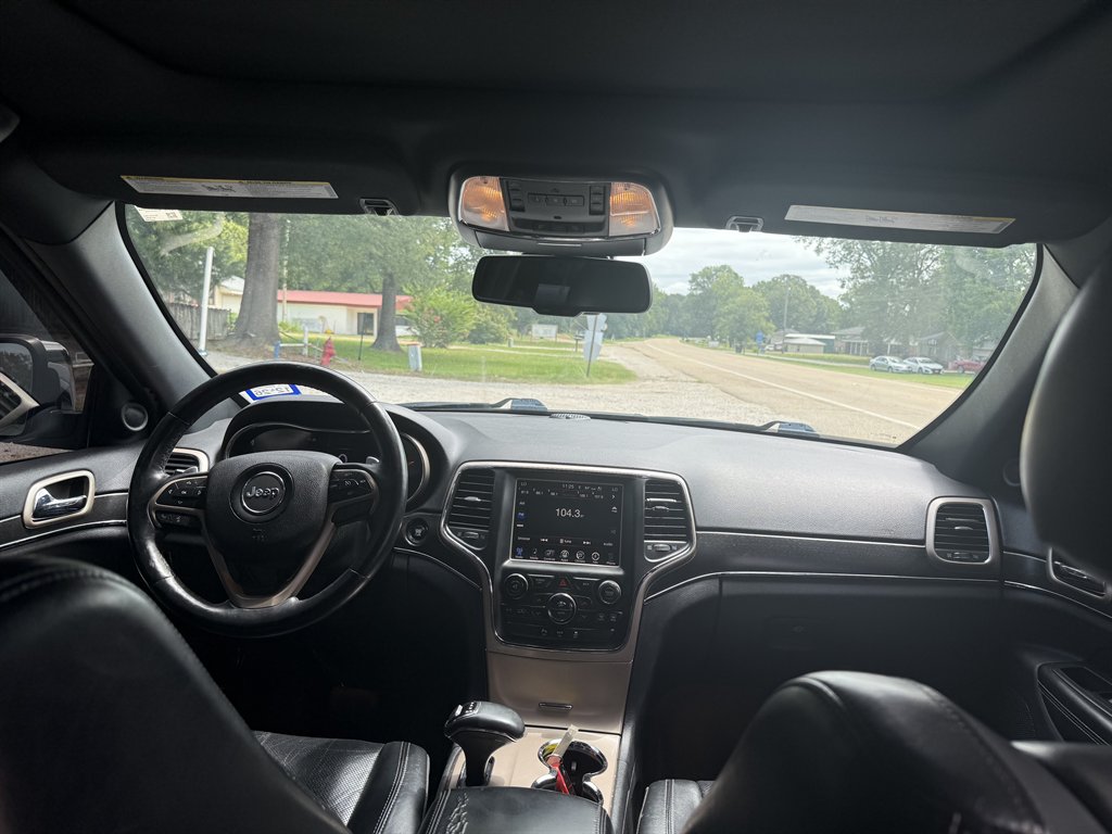 2015 Jeep Cherokee - $10,450