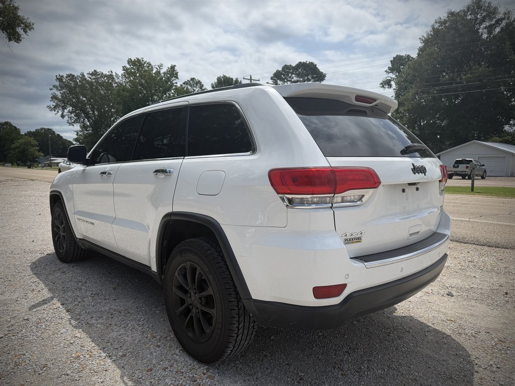 2015 Jeep Cherokee - $10,450