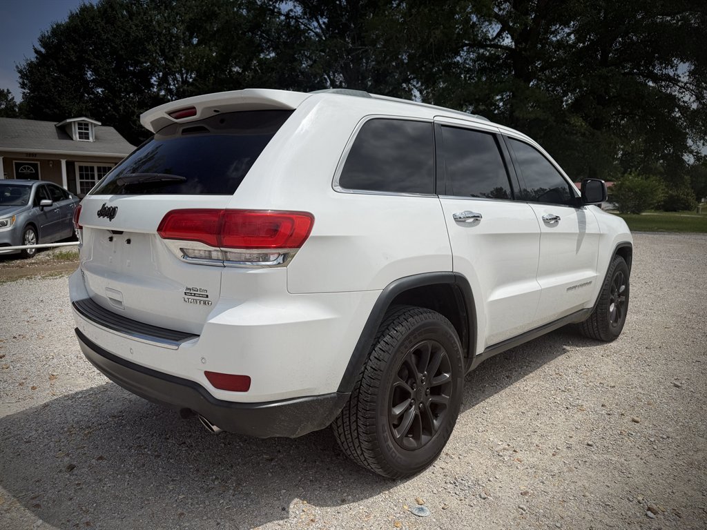 2015 Jeep Cherokee - $10,450