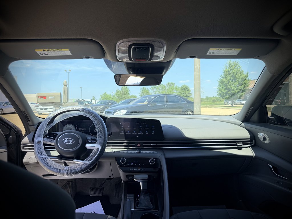 2024 Hyundai Elantra - $18,450