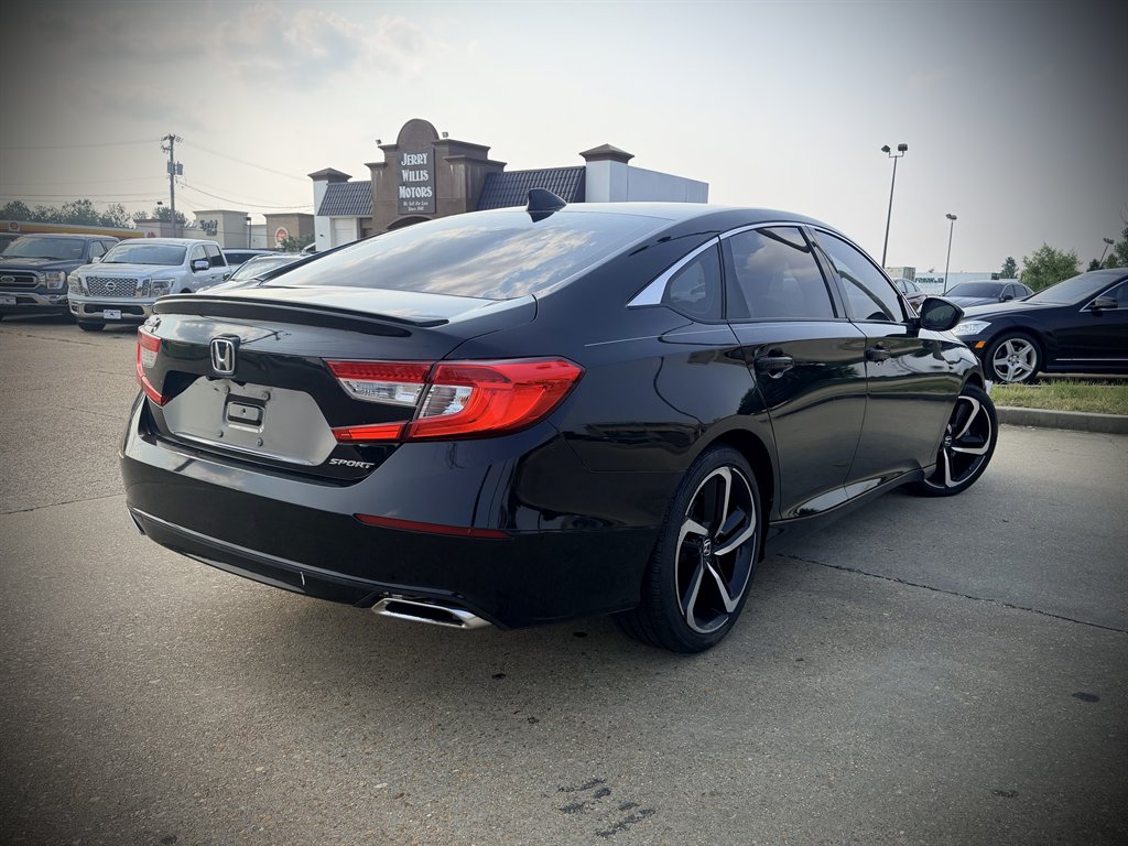 2020 Honda Accord - $18,950