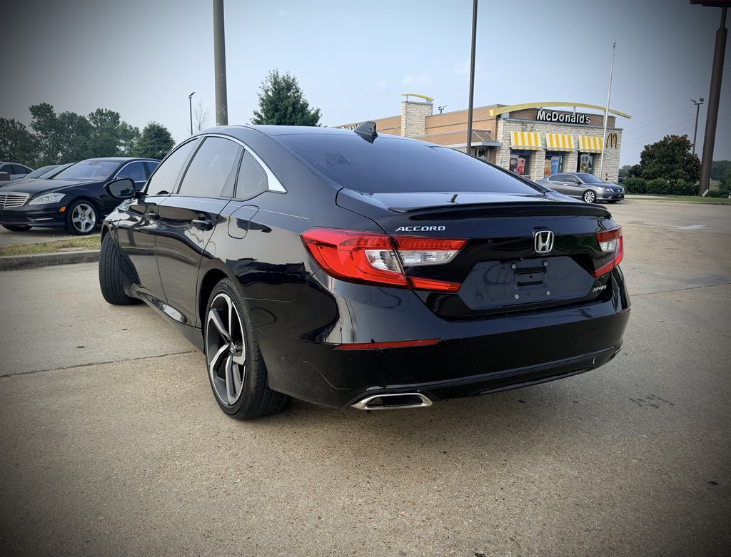 2020 Honda Accord - $18,950