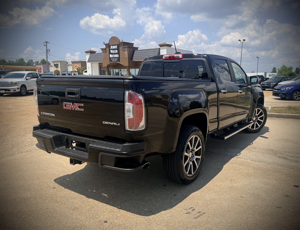 2017 GMC Canyon - $18,950