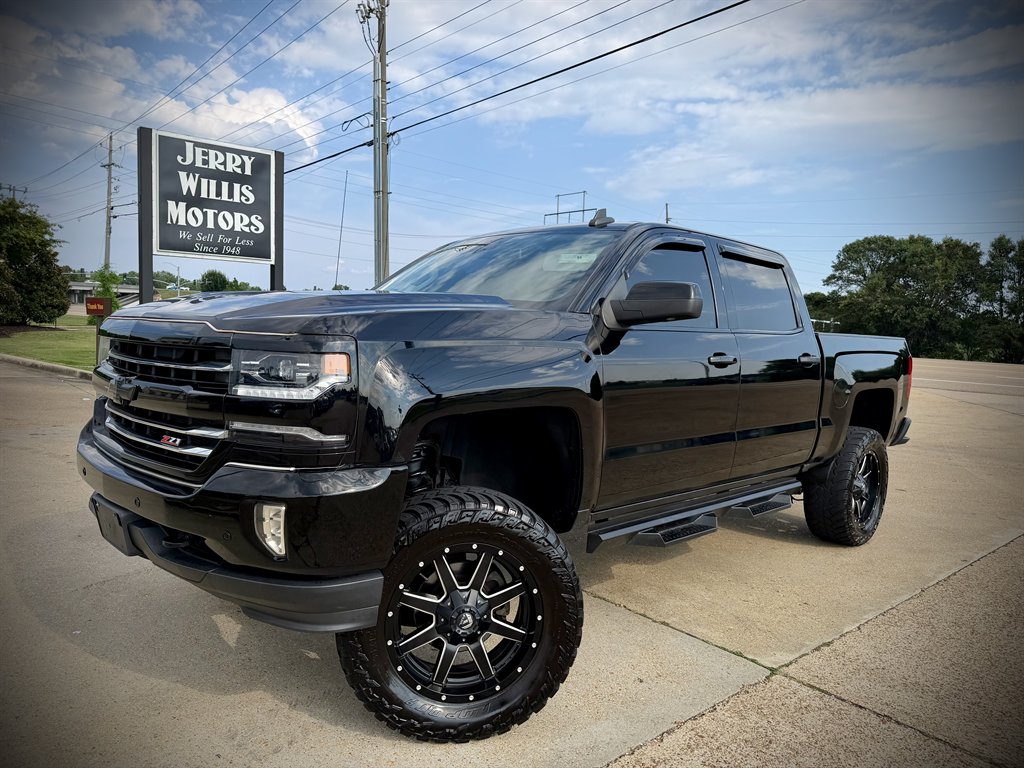 2016 Chevrolet Silverado - $17,950