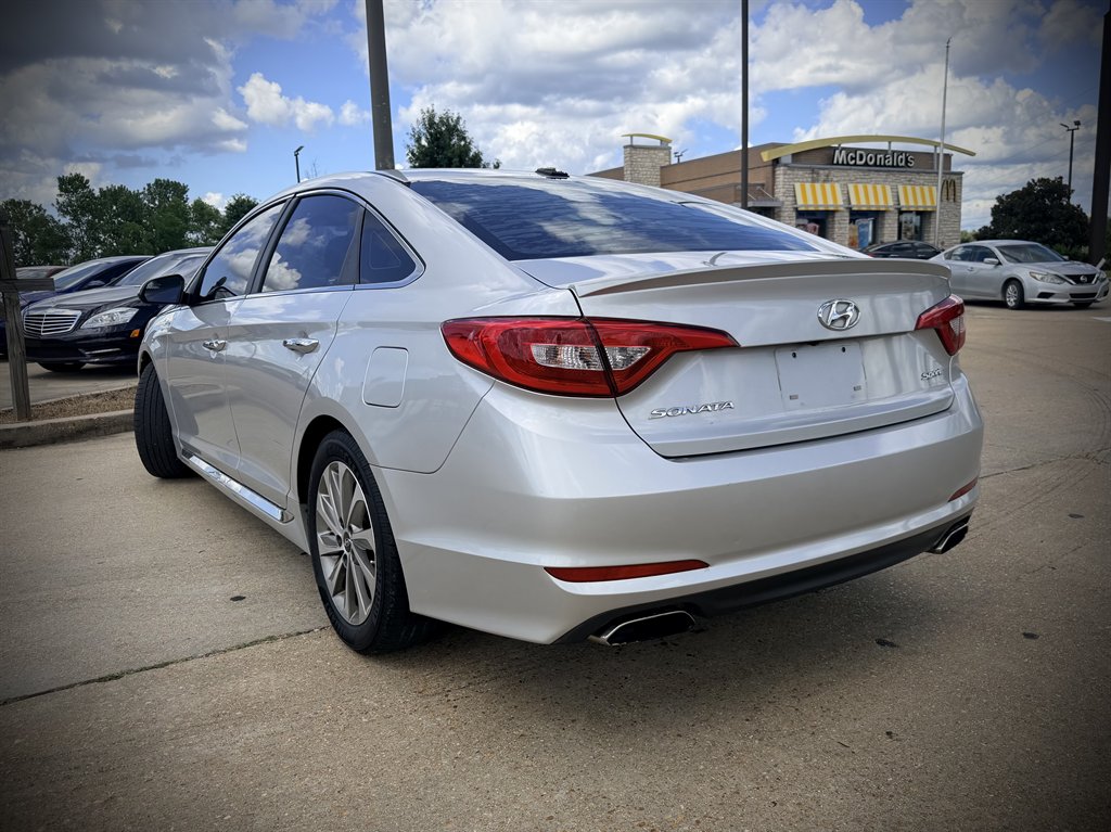 2017 Hyundai Sonata - $9,950