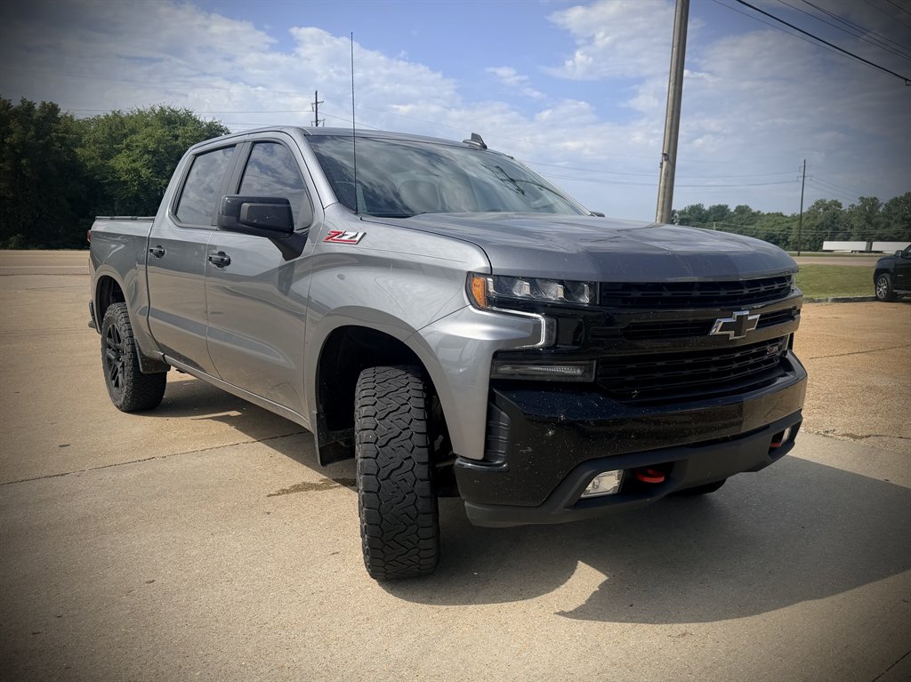 2021 Chevrolet Silverado - $25,950