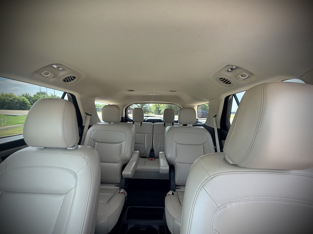 2021 Ford Explorer - $16,450