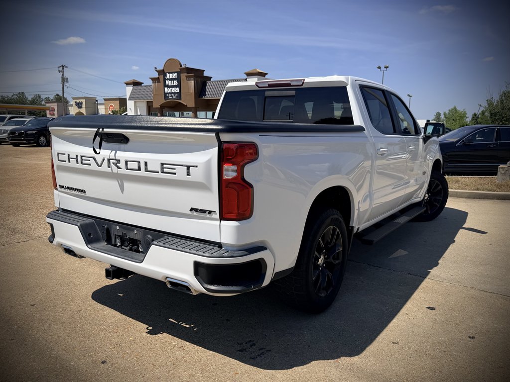 2021 Chevrolet Silverado - $28,950