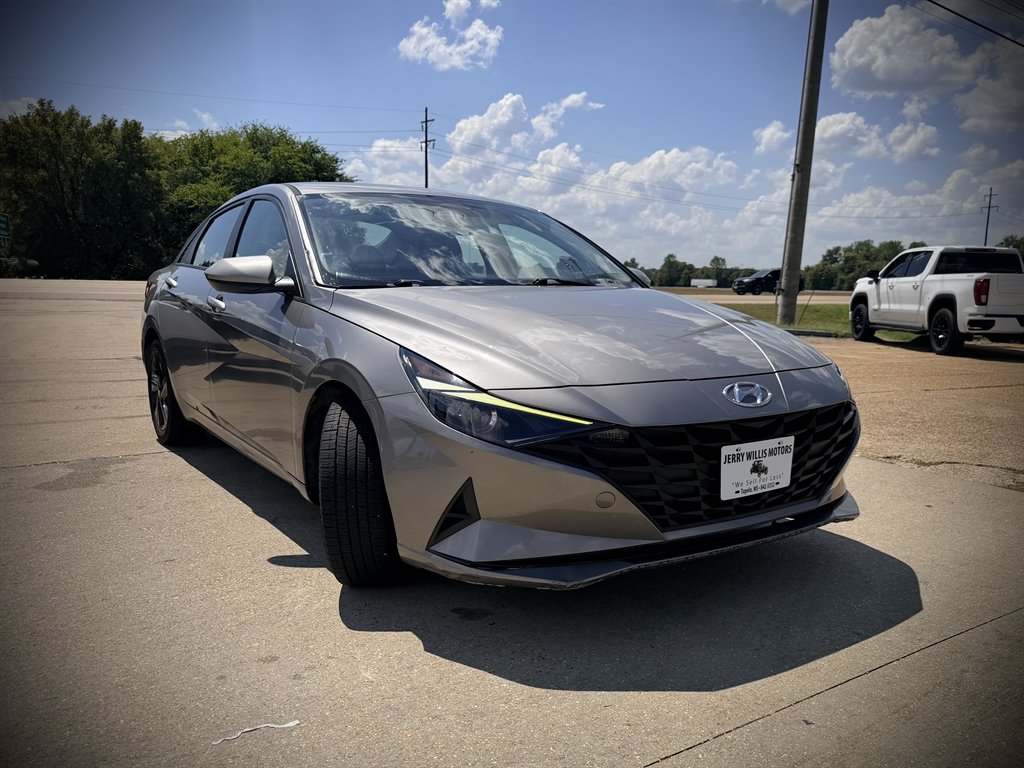2021 Hyundai Elantra - $13,950